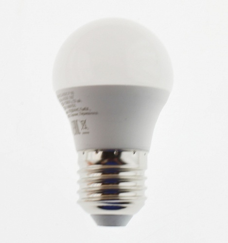 Лампа "шар" светодиодная OSRAM LED Star 7Вт, 600лм, 2700К, E27 (замена 60Вт) Витрина