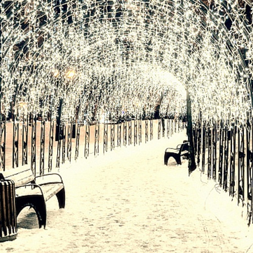 Светодиодная гирлянда "бахрома" Arlight ARD-EDGE-CLASSIC-2400x600-WHITE-88LED-PULSE Warm (230V, 6W, IP65)