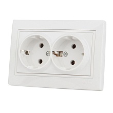 Розетка Lezard Mira с/у 2-ая с з/к керамика 250V 16А белая