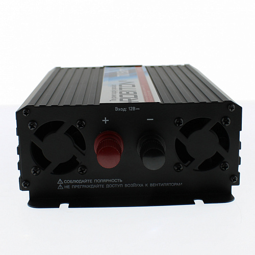 Инвертор 12-220V 700W Robiton R700