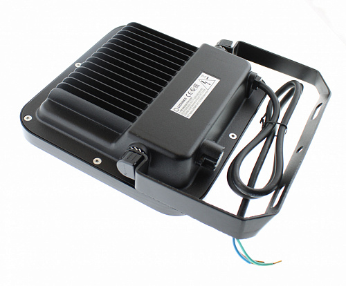 Прожектор светодиодный ДО-65Вт LEDVANCE PERFORMANCE 6500К 8000lm IP65 100D черный 4058075422483 Прожектор светодиодный ДО-65Вт LEDVANCE PERFORMANCE 6500К 8000lm IP65 100D черный 4058075422483