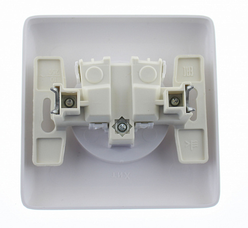 Розетка 1-ая с/у без з/к Schneider Electric ХИТ 250V 16A белый